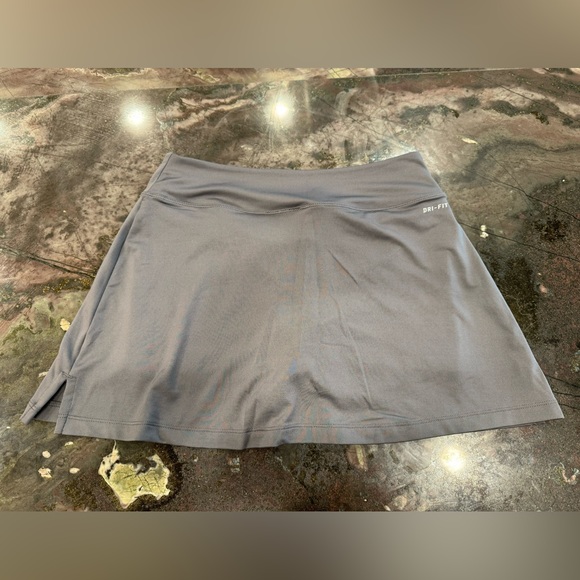 🎾NIKE-Tennis skirt and tank 🎾 - Picture 7 of 9